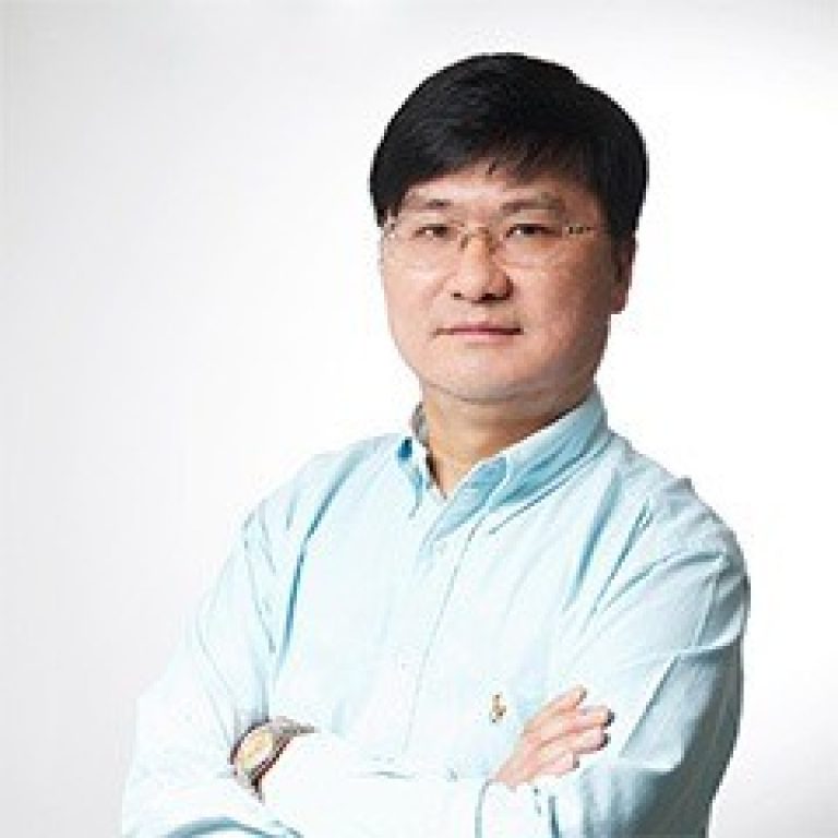 ZHOU Chunsheng, Professor of Finance, Associate Dean for Executive Education Programs, Executive Academic Director for Executive MBA Program and Chairman of CKGSB Educational Foundation, Cheung Kong Graduate School of Business (CKGSB)
 
PhD, Princeton University