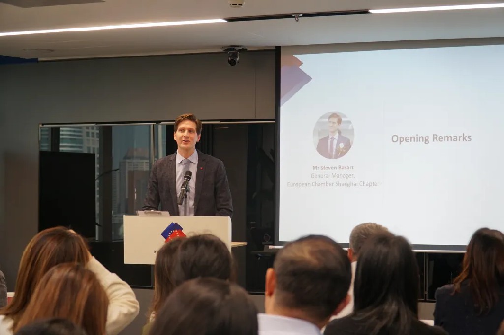 Steven Basart opened the in ESG Strategies Conference:Insights for Business Transition - CKGSB